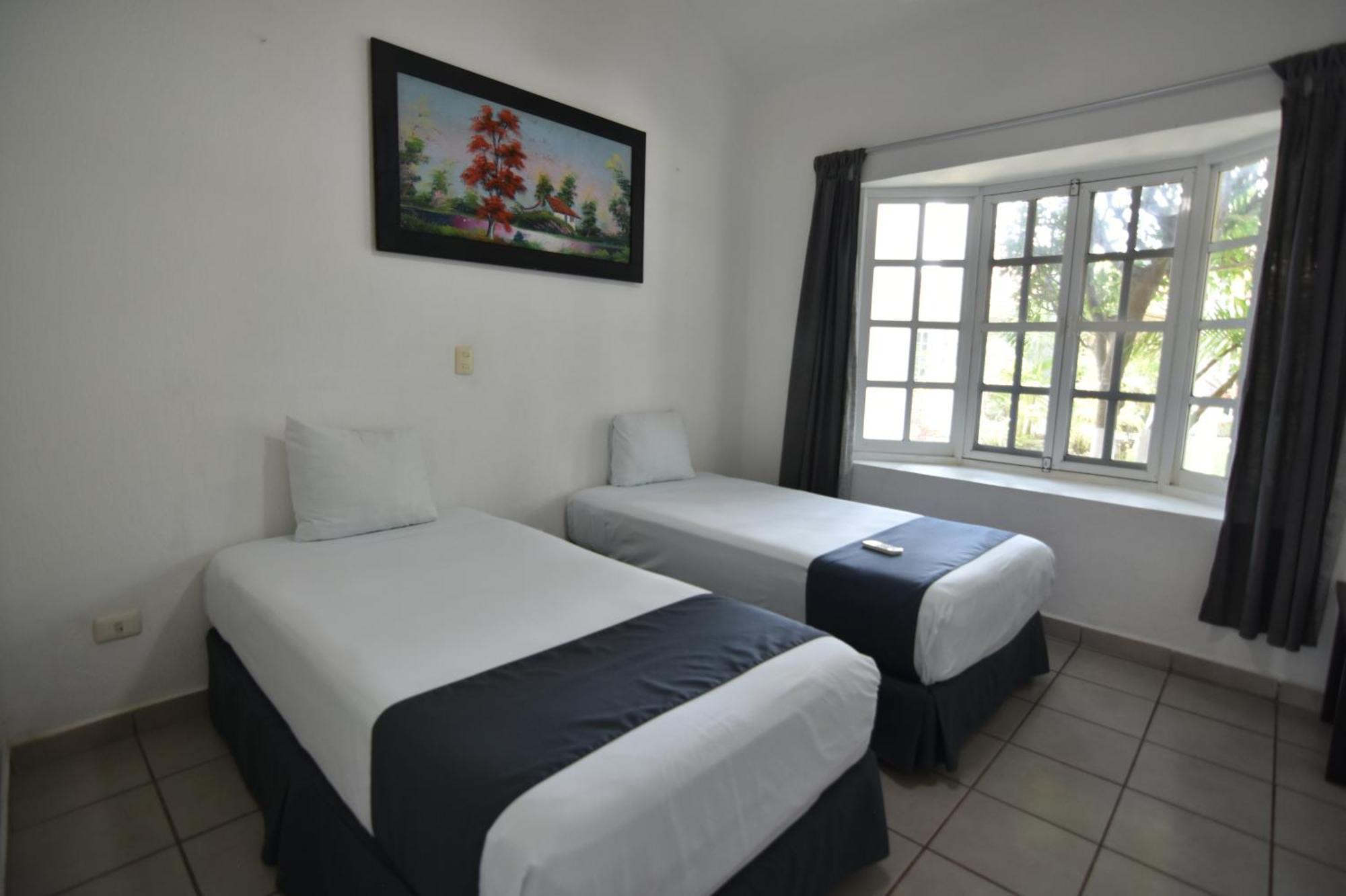 Tulipanes Cancún Exteriör bild