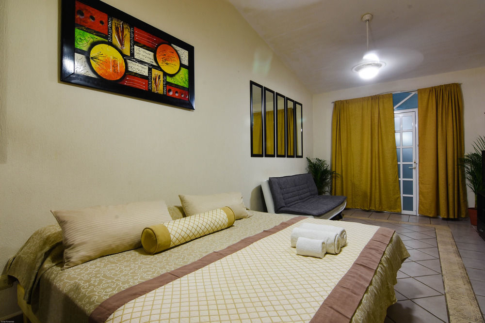 Tulipanes Cancún Exteriör bild